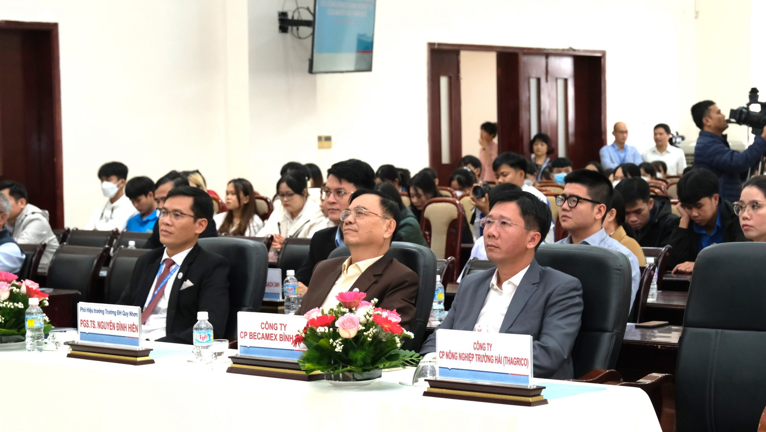ベカメックスビンディン株式会社は2022年のQuy Nhon大学と企業のコネクターセミナー が参加されました。