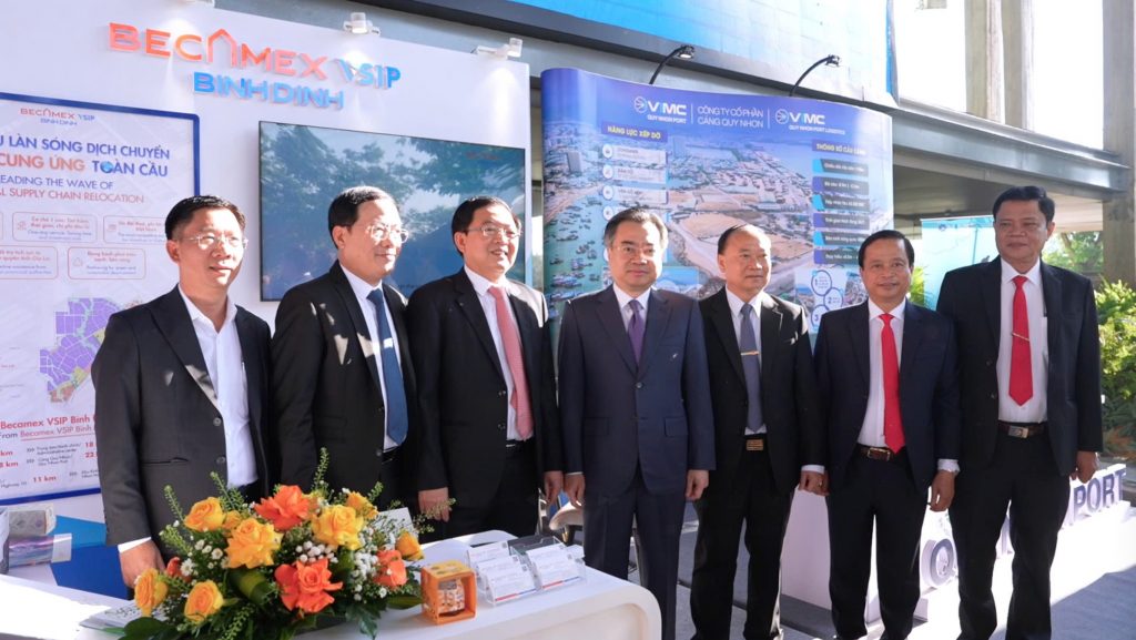 z7670937425021 26d8f62623a1996faf8a3574a9063124 1 Becamex Bình Định