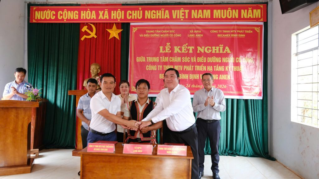 z7757930668877 18ffed91fe9e2405d003cccb706f857f Becamex Bình Định